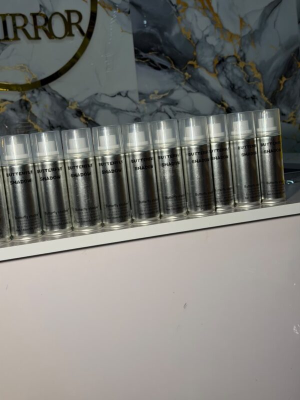 Butterfly pudding spray